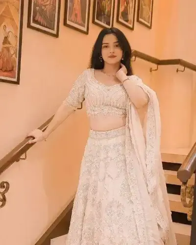 Escort Agra
